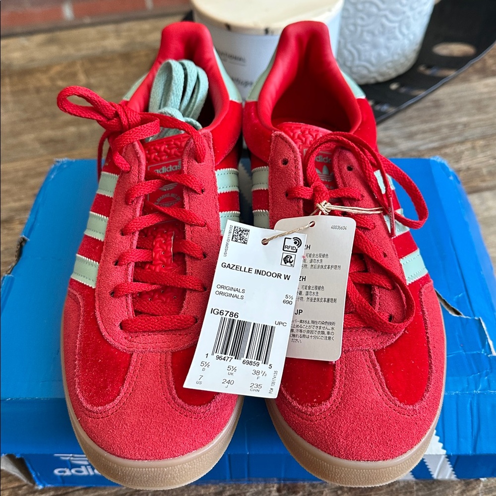 adidas Gazelle Red with Light Blue Stripes - Picture 3 of 4